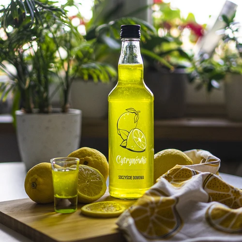 500 ml butelis su užsukamu kamšteliu, užrašas „Cytrynówka“, 1 vnt. - 5