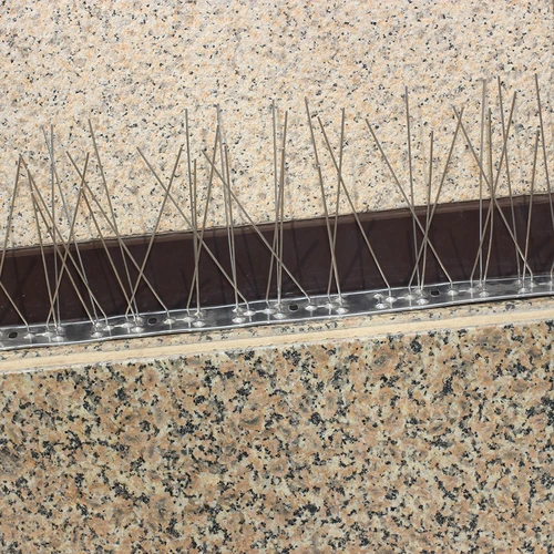 Paukščių atbaidymo spygliukai, ant metalinės juostos, 10 vnt. - 12