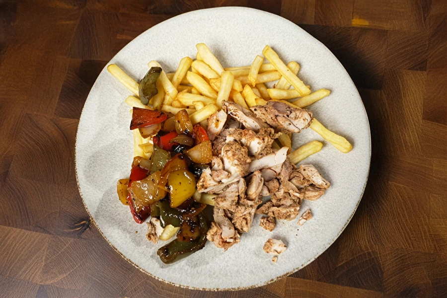 Gyros iš vištienos šlaunelių